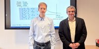 Janos Lörincz (l.) und Professor Dr. Andreas Bund