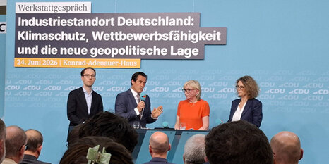 Beim Werkstattgespräch ging es um die Vereinbarkeit von Klimaschutz und Wettbewerbsfähigkeit. 