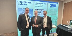 ZVO-Hauptgeschäftsführer Christoph Matheis, Tilman Kuban MdB und ZVO-Vorstand Walter Zeschky (v.l.) am ZVO-Stand